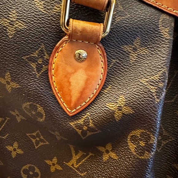Louis Vuitton Monogram Palermo MM - Picture 7 of 11